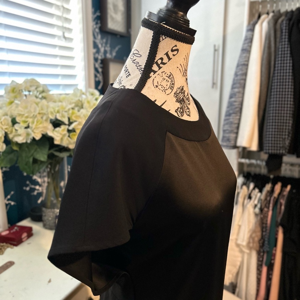 This GERARD DAREL ,BLACK DRESS Is very ELEGANT  size 38
♥️🛍️ - Picture 10 of 14